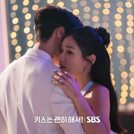 ダイナマイトキス