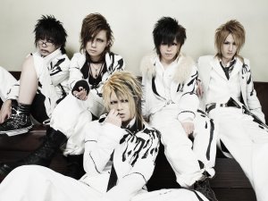 ポップス+ロック(邦楽) vistlip/alo[n]e vistlip『alo[n]e』Music Video - YouTube