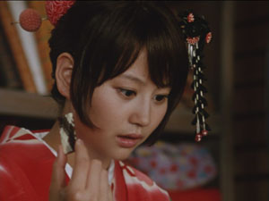 ロッテ、堀北真希出演のTVCM、紗々「ナンパ篇」&「メール篇」を公開