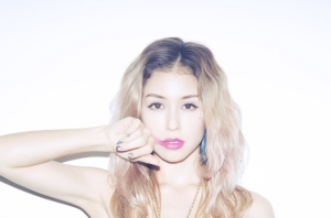 BENI、約2年半ぶりニューアルバム「Undress」アートワーク写真公開！MV公開中 - ナビコン・ニュース