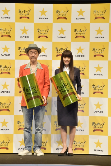 イベントレポート サッポロ 麦とホップ The Gold 新cm発表会に岡田准一 栗山千明 リリー フランキー登壇 Cm先行公開 ナビコン ニュース