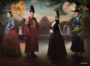 「太陽を抱く月」キム・スヒョンとヨ・ジング、「星から来たあなた」「王になった男」で不思議な縁！